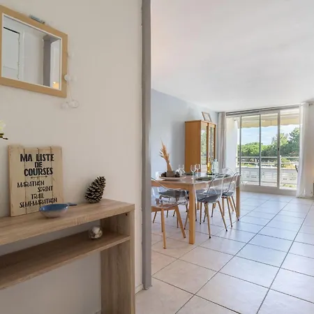 Marines-4 By Interhome *